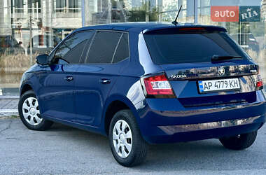 Хэтчбек Skoda Fabia 2017 в 