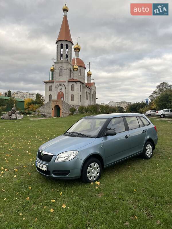 Универсал Skoda Fabia 2009 в Кременчуге