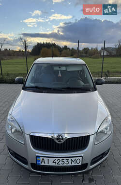 Хэтчбек Skoda Fabia 2007 в 