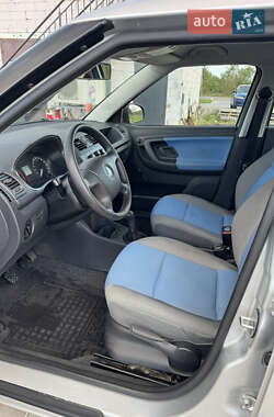 Хэтчбек Skoda Fabia 2007 в 