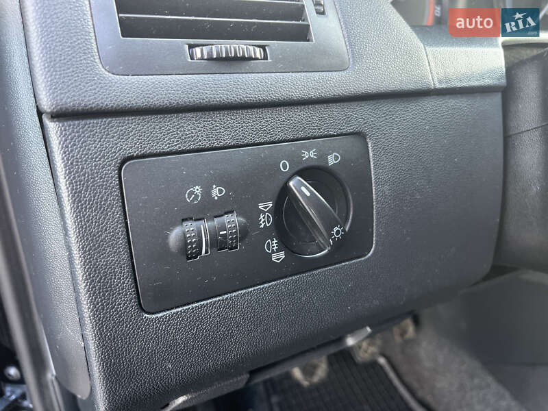 Хэтчбек Skoda Fabia 2005 в Владимире фото 45 Хэтчбек Skoda Fabia 2005 в Владимире