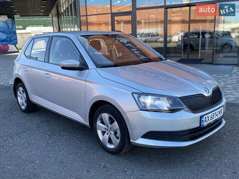 Хэтчбек Skoda Fabia 2015 в Киеве фото 2 Хэтчбек Skoda Fabia 2015 в Киеве