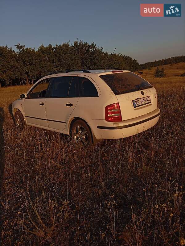 Універсал Skoda Fabia 2002 в Дніпрі