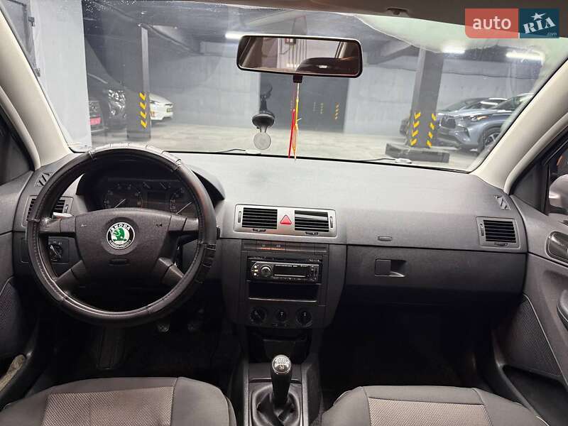 Универсал Skoda Fabia 2004 в Черновцах