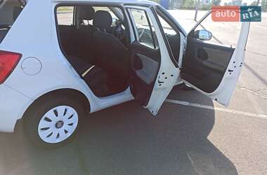Хэтчбек Skoda Fabia 2009 в 
