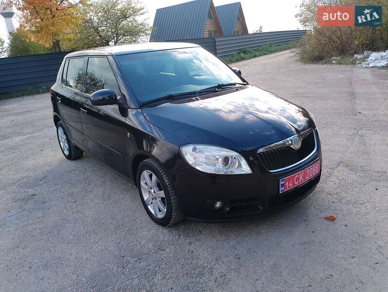 Хэтчбек Skoda Fabia 2008 в Тернополе