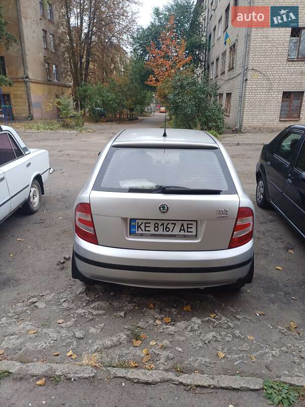 Хетчбек Skoda Fabia 2007 в Дніпрі