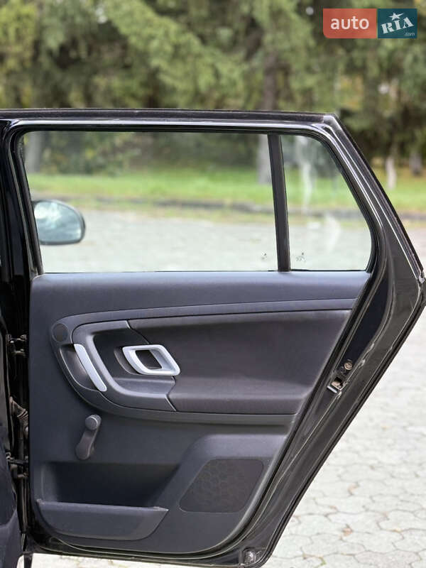 Універсал Skoda Fabia 2009 в Дубні фото 25 Універсал Skoda Fabia 2009 в Дубні