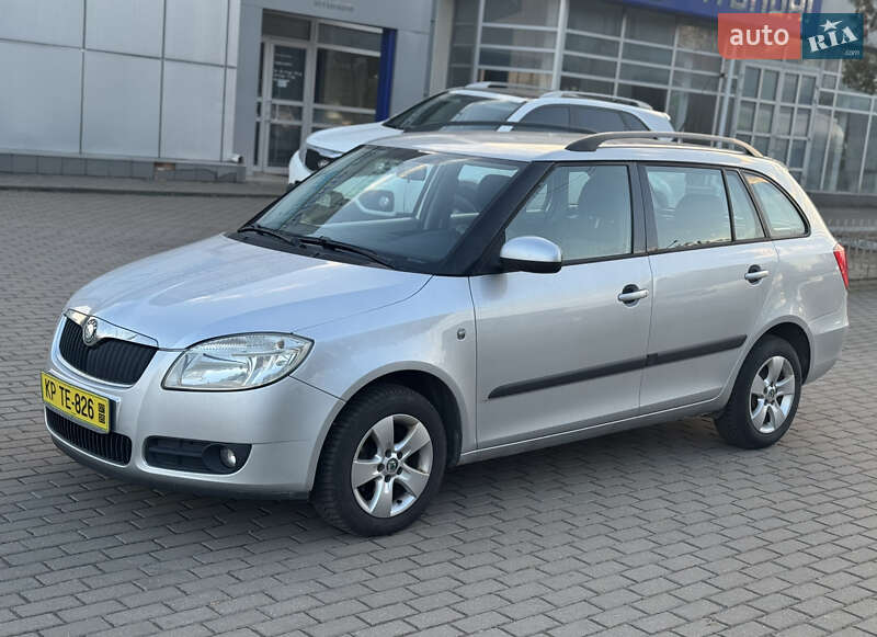 Универсал Skoda Fabia 2010 в 