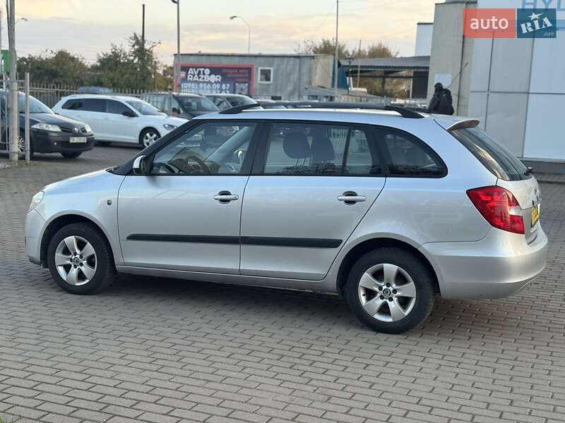 Универсал Skoda Fabia 2010 в Ровно фото 5 Универсал Skoda Fabia 2010 в Ровно