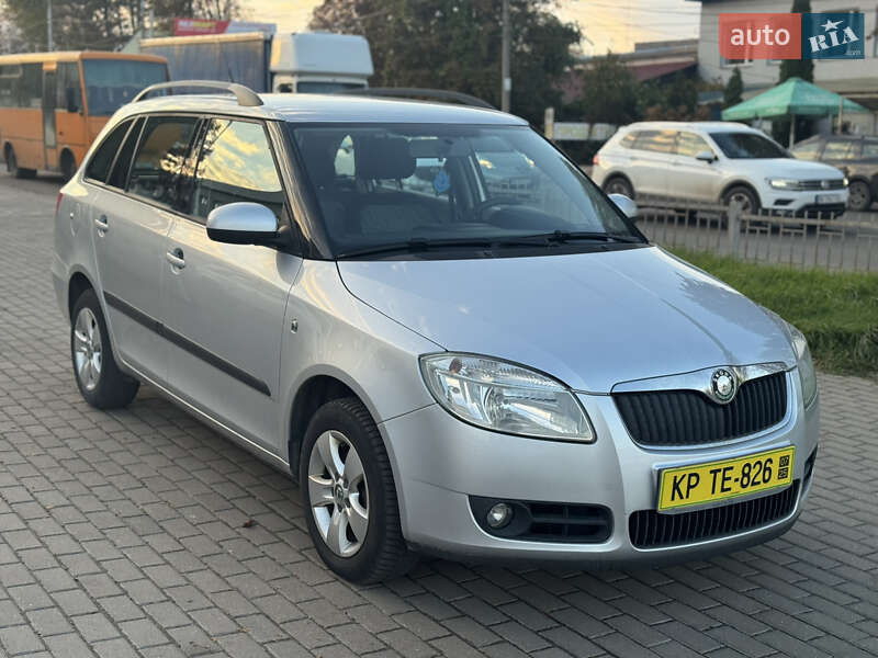 Универсал Skoda Fabia 2010 в Ровно фото 11 Универсал Skoda Fabia 2010 в Ровно