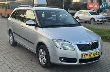Универсал Skoda Fabia 2010 в 
