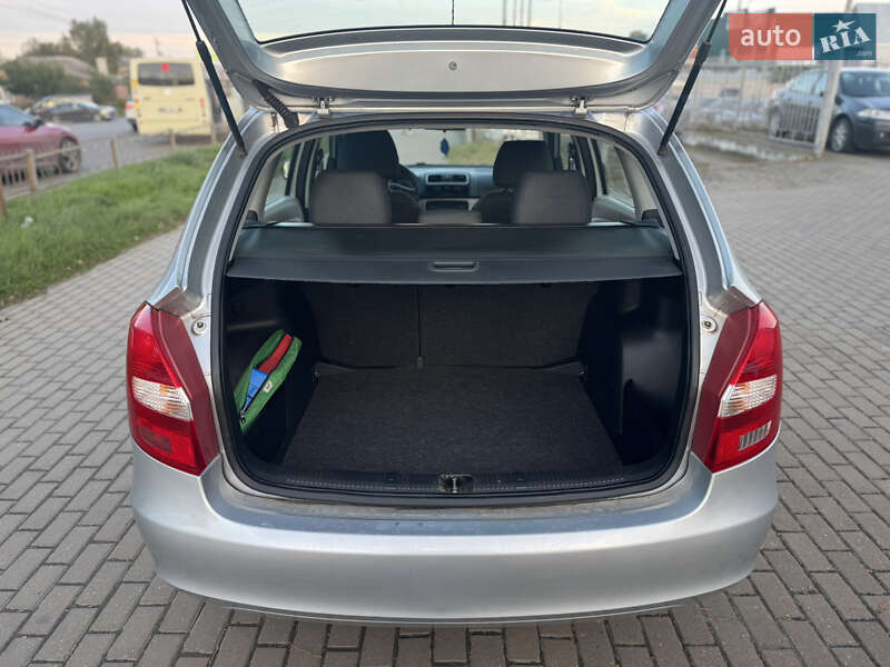 Универсал Skoda Fabia 2010 в Ровно фото 28 Универсал Skoda Fabia 2010 в Ровно