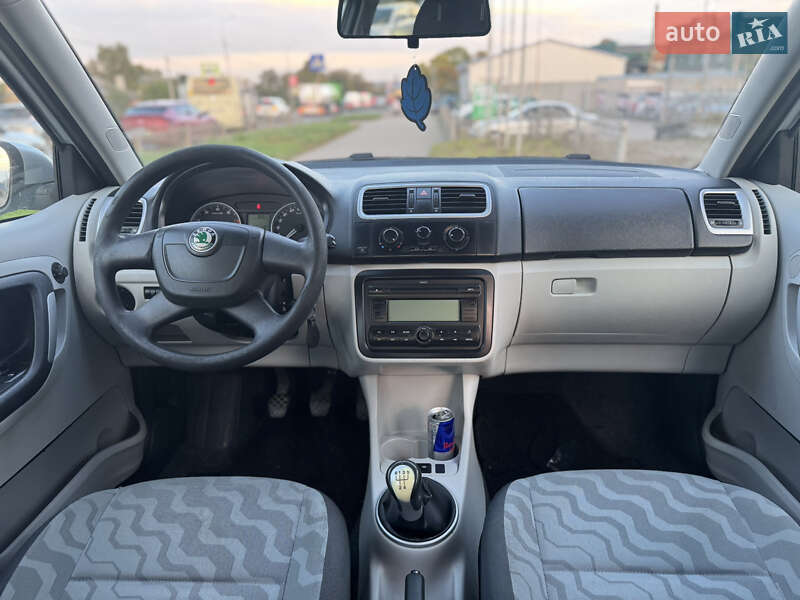 Универсал Skoda Fabia 2010 в Ровно фото 32 Универсал Skoda Fabia 2010 в Ровно