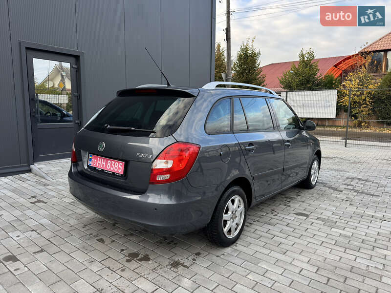 Универсал Skoda Fabia 2008 в Ровно