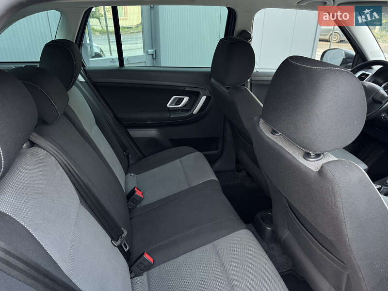 Универсал Skoda Fabia 2008 в Ровно