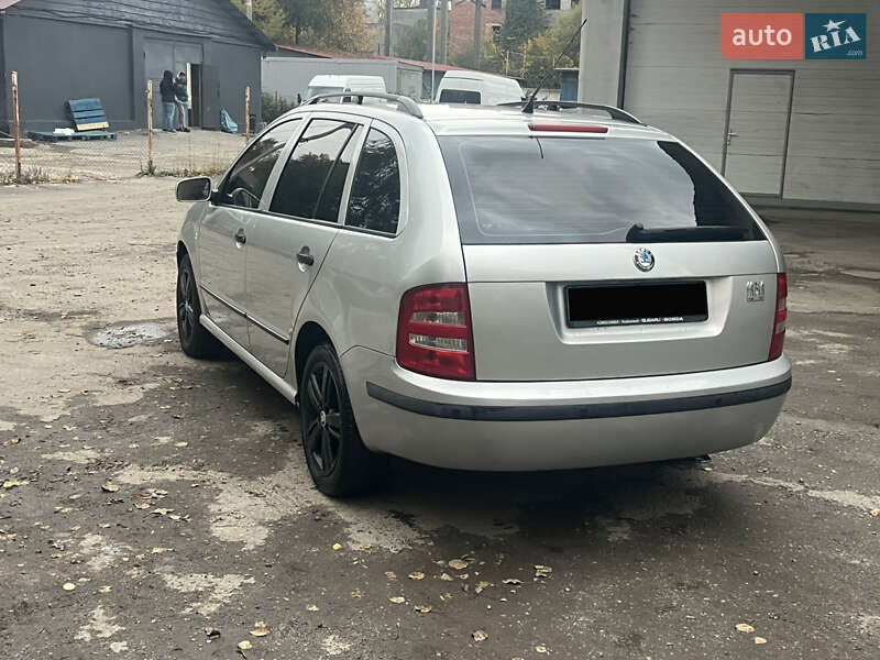Универсал Skoda Fabia 2003 в Тернополе