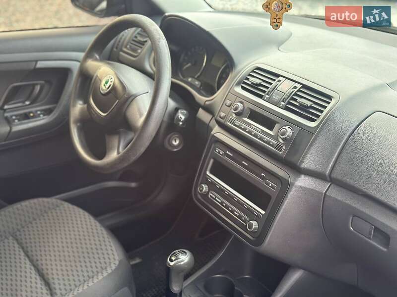 Универсал Skoda Fabia 2010 в Харькове