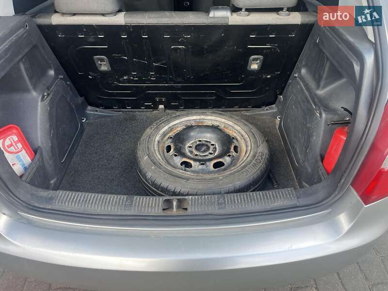 Хэтчбек Skoda Fabia 2011 в Каменец-Подольском фото 8 Хэтчбек Skoda Fabia 2011 в Каменец-Подольском
