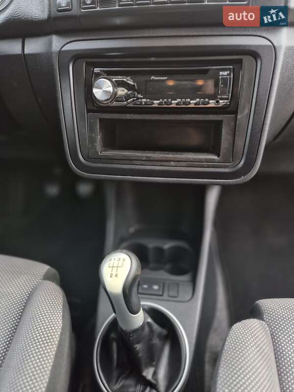 Хэтчбек Skoda Fabia 2009 в Луцке