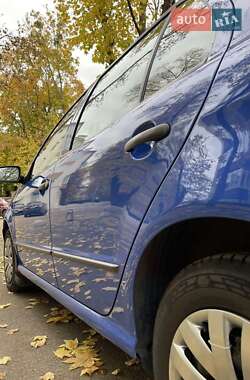 Хетчбек Skoda Fabia 2004 в 