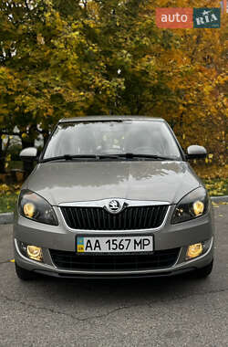 Хэтчбек Skoda Fabia 2013 в 