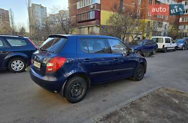 Хэтчбек Skoda Fabia 2008 в 