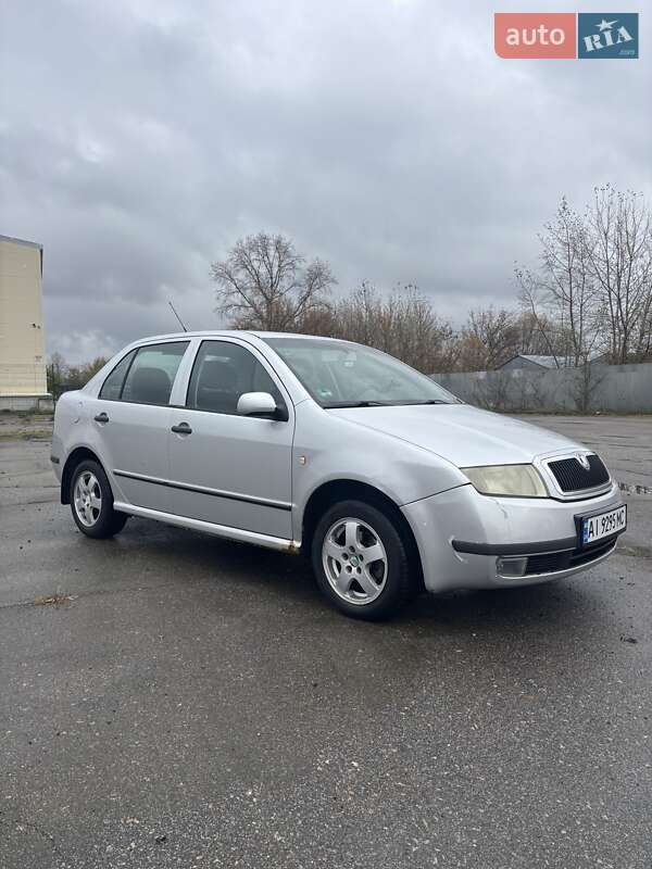 Седан Skoda Fabia 2004 в Ірпені