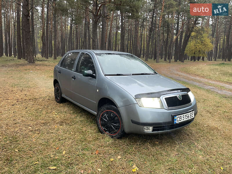 Хетчбек Skoda Fabia 2004 в Чернігові