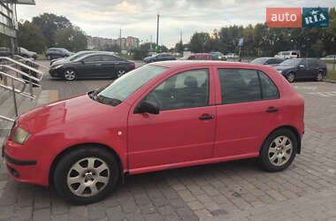 Хетчбек Skoda Fabia 2006 в 