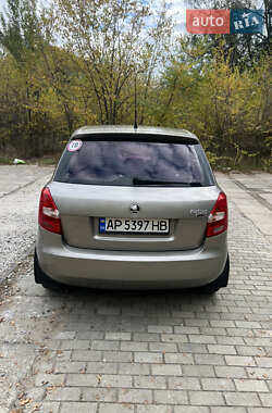 Хэтчбек Skoda Fabia 2009 в  фото 4 Хэтчбек Skoda Fabia 2009 в