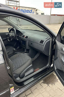 Универсал Skoda Fabia 2007 в  фото 9 Универсал Skoda Fabia 2007 в