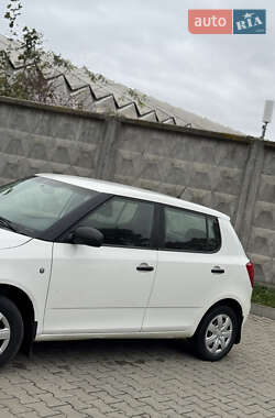 Хэтчбек Skoda Fabia 2009 в  фото 7 Хэтчбек Skoda Fabia 2009 в