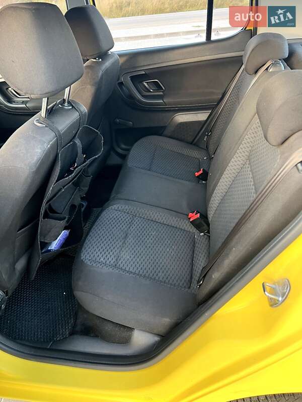 Хэтчбек Skoda Fabia 2012 в Львове фото 8 Хэтчбек Skoda Fabia 2012 в Львове