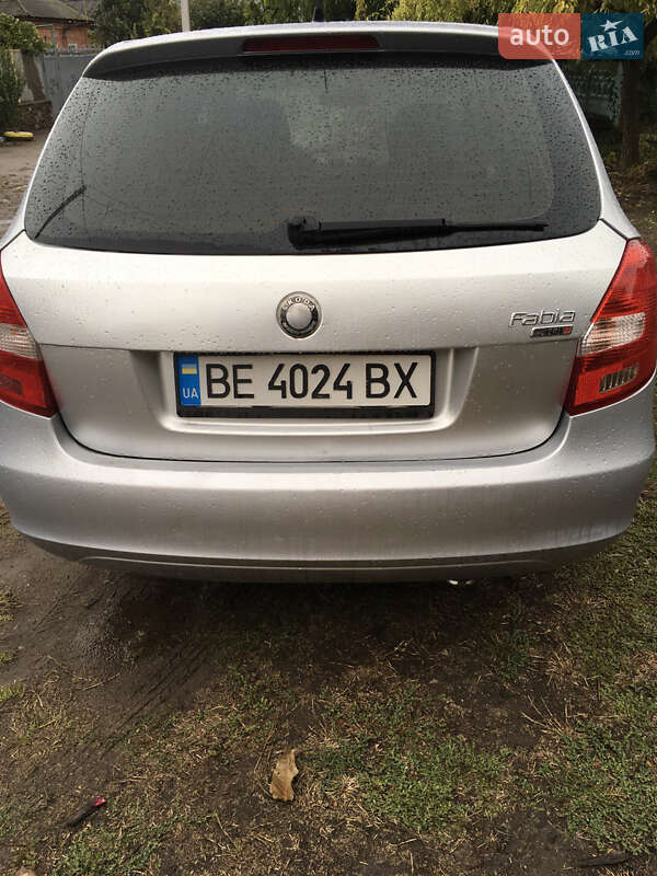 Хетчбек Skoda Fabia 2010 в Первомайську