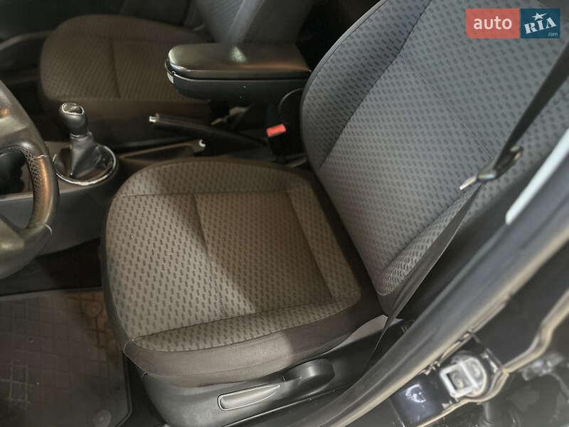 Універсал Skoda Fabia 2013 в Житомирі