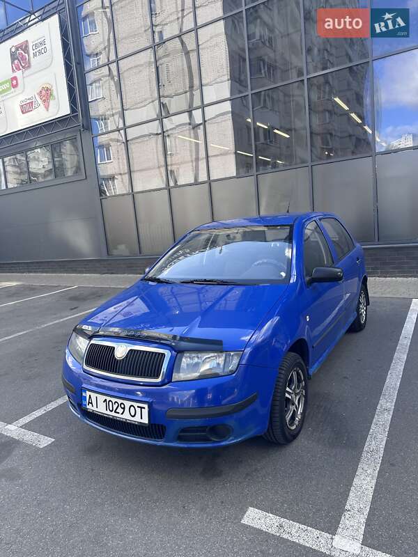 Хэтчбек Skoda Fabia 2006 в Киеве