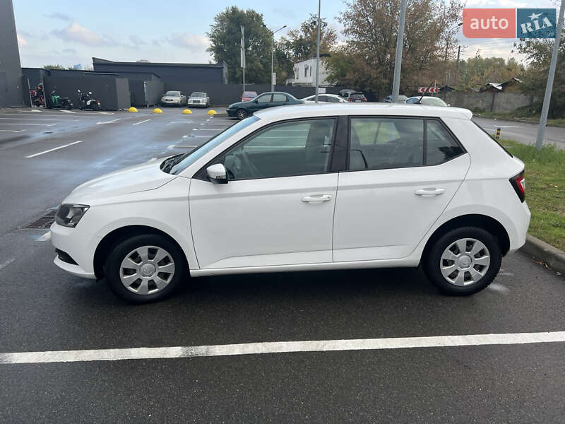 Хэтчбек Skoda Fabia 2017 в Киеве фото 4 Хэтчбек Skoda Fabia 2017 в Киеве