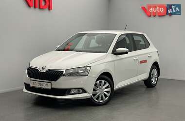 Хэтчбек Skoda Fabia 2018 в Киеве