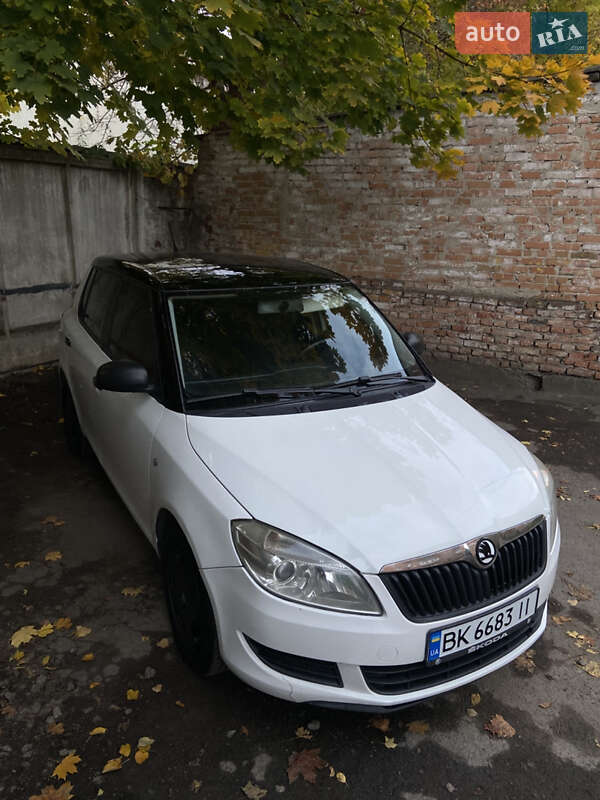 Хэтчбек Skoda Fabia 2011 в Ровно фото 12 Хэтчбек Skoda Fabia 2011 в Ровно