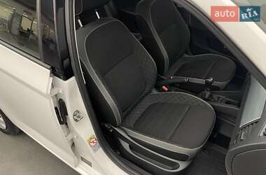 Хэтчбек Skoda Fabia 2018 в 