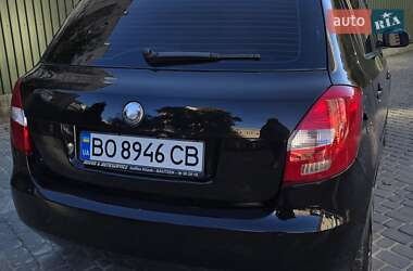 Хэтчбек Skoda Fabia 2010 в 