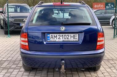 Хэтчбек Skoda Fabia 2006 в  фото 17 Хэтчбек Skoda Fabia 2006 в