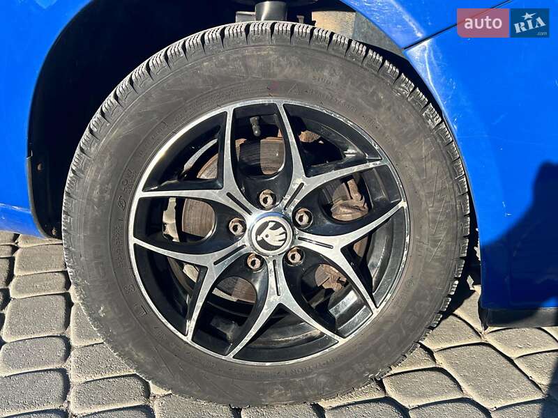 Хэтчбек Skoda Fabia 2009 в Львове