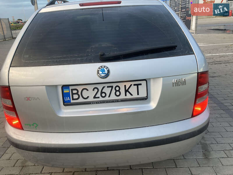 Універсал Skoda Fabia 2003 в Львові