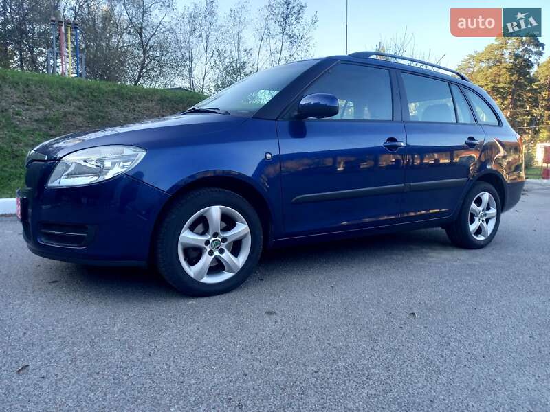 Універсал Skoda Fabia 2009 в Львові