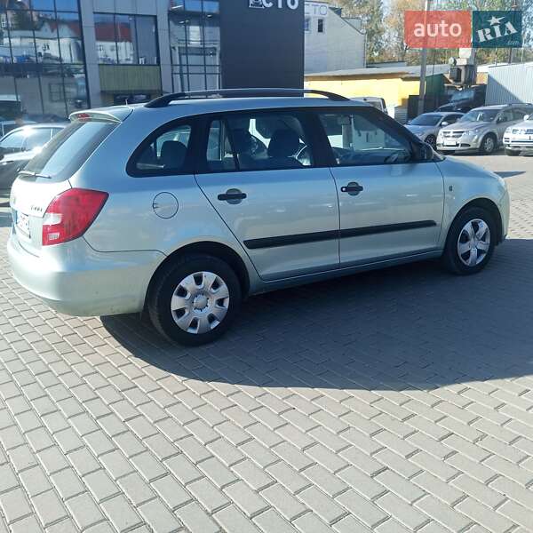 Skoda Fabia 2009 Skoda Fabia 2009