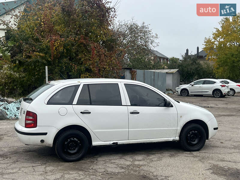 Универсал Skoda Fabia 2003 в Белой Церкви