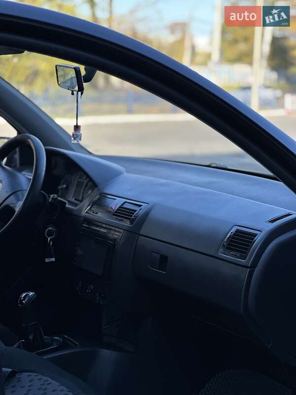 Хэтчбек Skoda Fabia 2006 в Одессе фото 14 Хэтчбек Skoda Fabia 2006 в Одессе