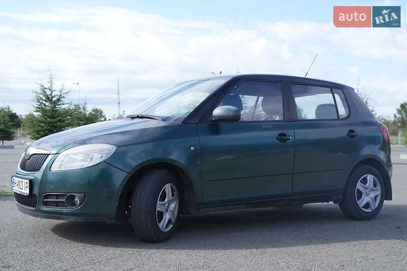 Хэтчбек Skoda Fabia 2007 в Одессе